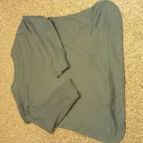 Womens Cato Christmas Sweater!! - Picture 3 of 5